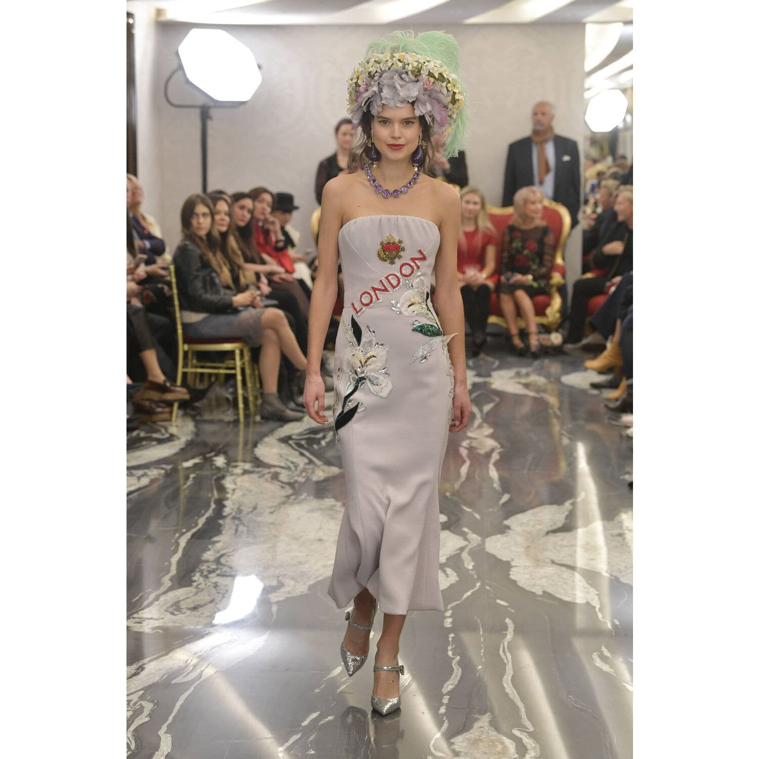 Фото Dolce & Gabbana Alta Moda show British-29